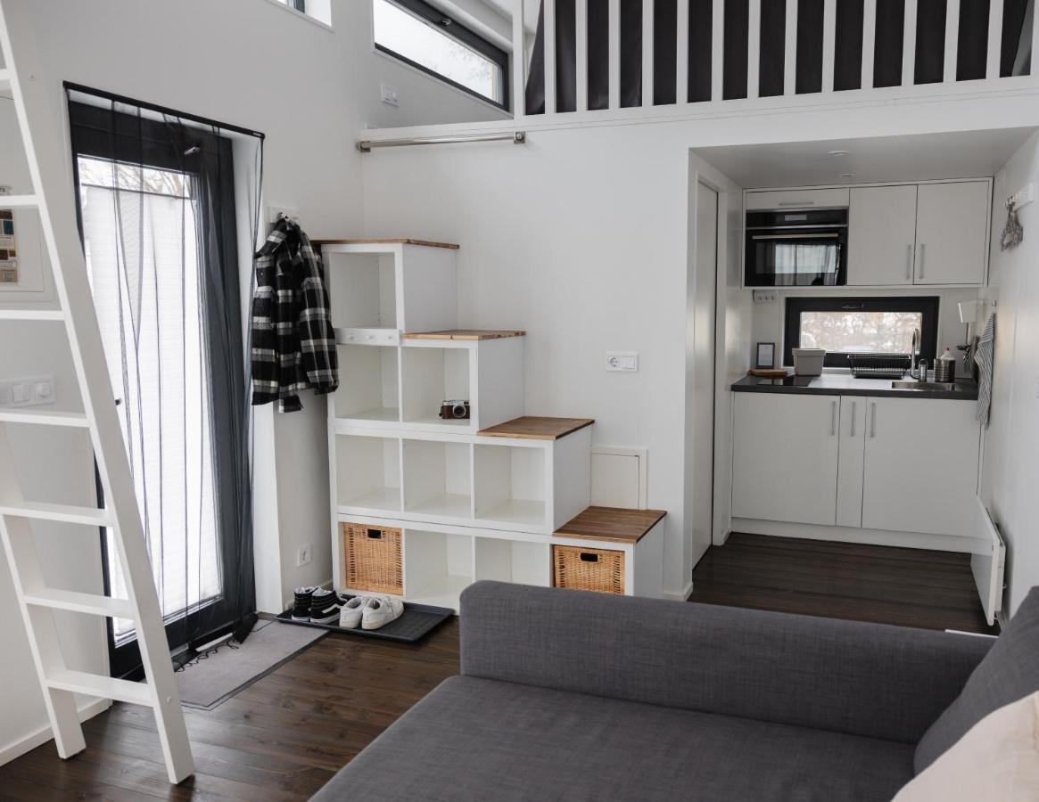 Tinylodge Am Ellertshaeuser See Stadtlauringen Екстериор снимка